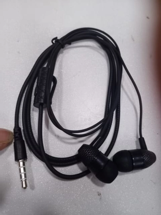 In-Ear Wired Earphones (Black)