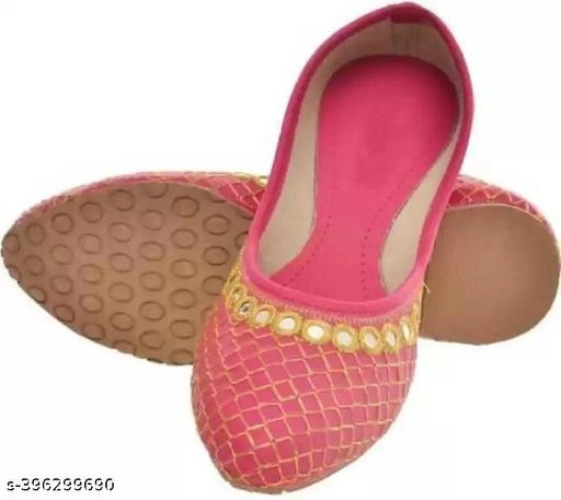 Juttis for Women (Pink, 4)