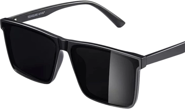 Dyana Core Retro Square Sunglasses (Black)