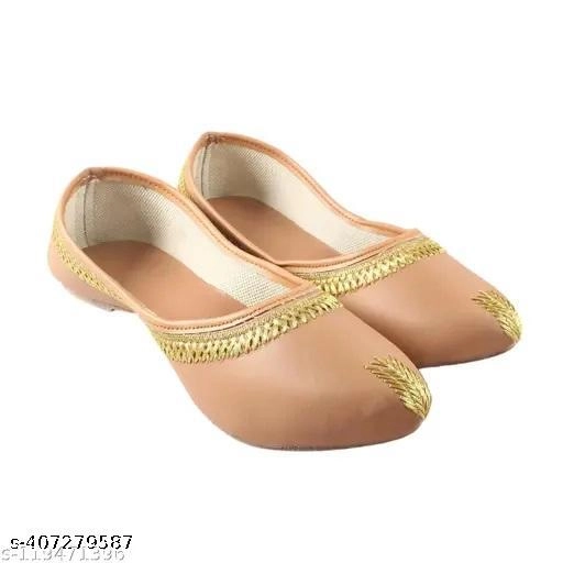 Juttis for Women (Tan, 4)