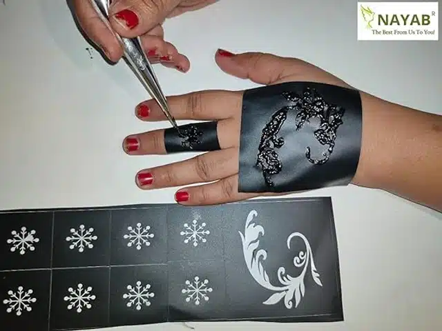 2 Pcs Henna Cone with 2 Pcs Mehendi Stencils (Maroon, Set of 2)