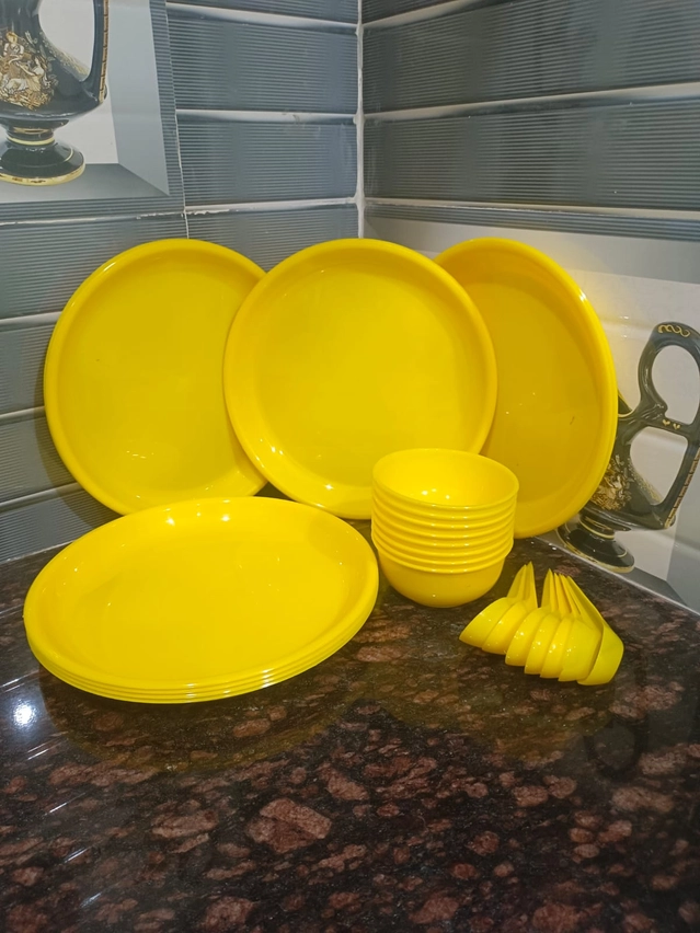 Plastic Dinner Set (Yellow, Set of 18)