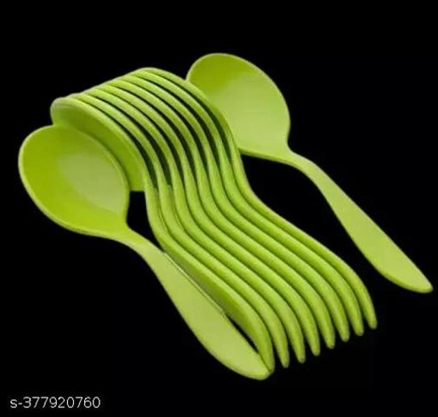 Plastic Table Spoons (Green, Pack of 30)