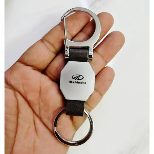 Stainless Steel Round Mahindra Keychain (Multicolor)