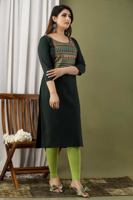 Women Cotton Blend Embroidered Kurta (Dark Green, S) (SD-671)