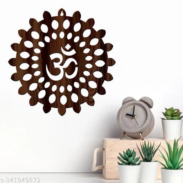 Wooden Wall Decor Hanging (Brown)