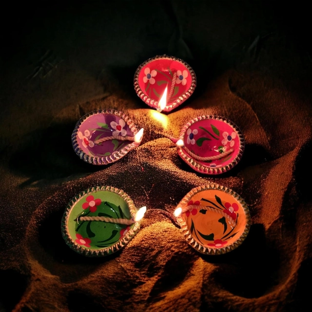 Natural Clay Handcrafted Diya (Multicolor, Pack of 6)