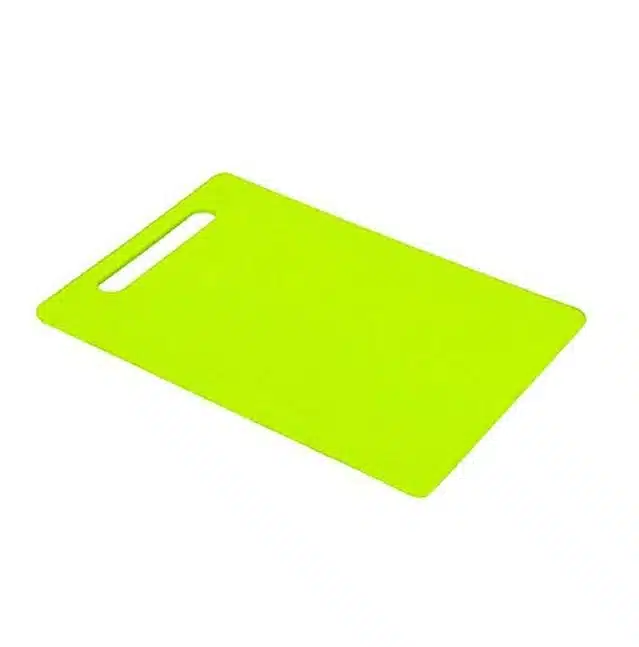 Plastic Vegetable Cutting Board (Green, 20x15 cm)