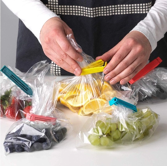 Plastic Food Bags Airtight Vaccum Sealer Clips (Multicolor, Set of 18)