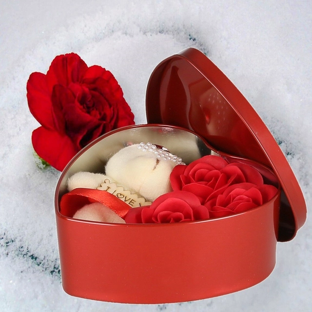 Artificial Roses with Teddy Bear Valentine's Day Gift Box (Multicolor)