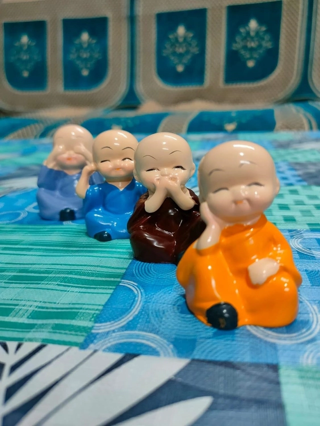 Polyresin Baby Monks Showpiece for Car Dashboard (Multicolor, Pack of 4)