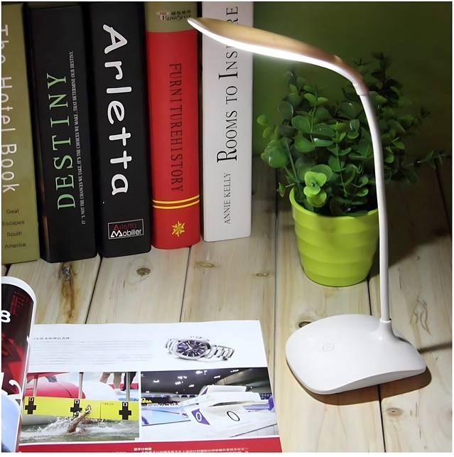 USB LED Desk Lamp (Multicolor)