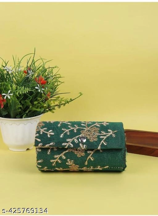 Synthetic Clutch for Women (Green)