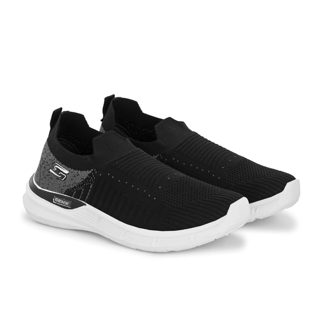 Sports Shoes for Men (Black, 7)