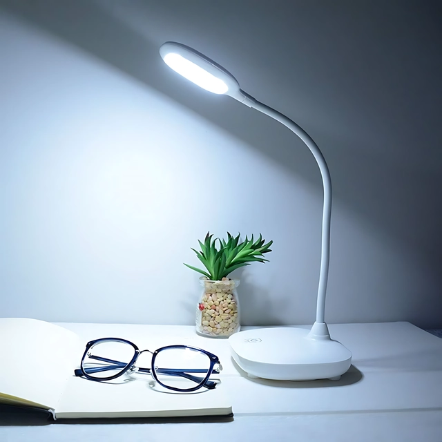 USB LED Desk Lamp (Multicolor)