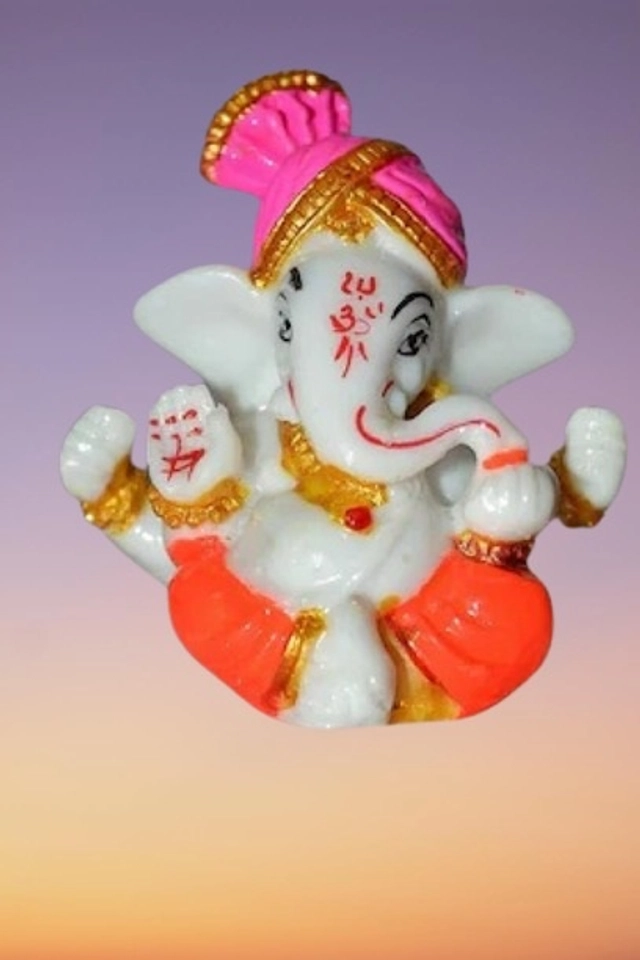 Beautiful Ganpati Idol for Car Dashboard (Multicolor)