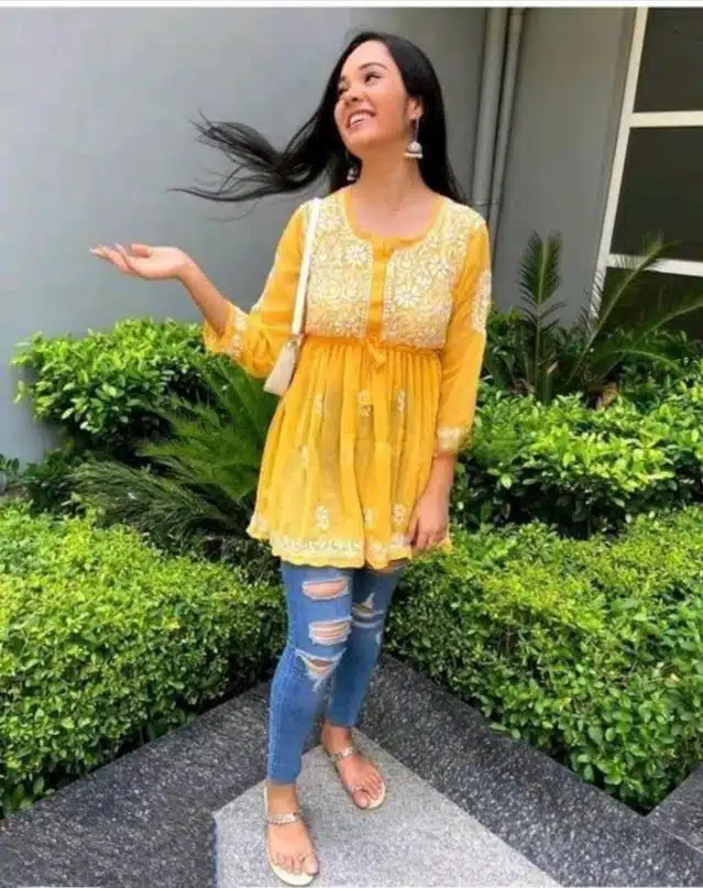 Women's Embroidered Tunic (Yellow, M) (SC-6)
