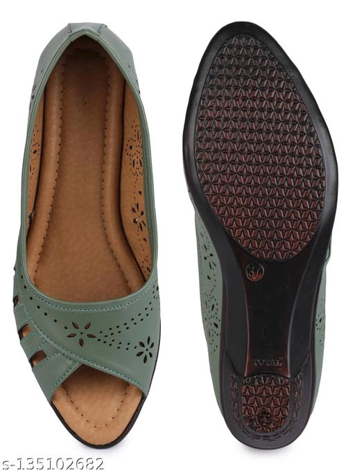 Juttis for Women (Green, 3)