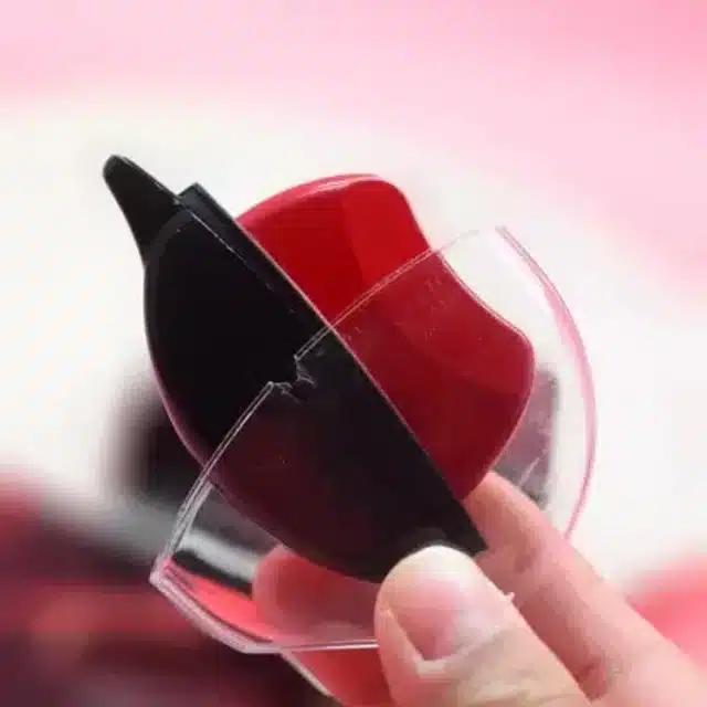 Apple Design Lipstick (Red, 2 g)
