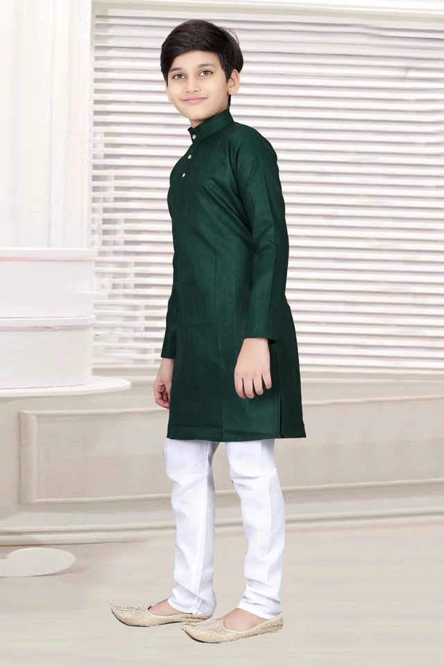 Cotton Full Sleeves Kurta with Pyjama for Boys (Green & White, 3-5 Years)