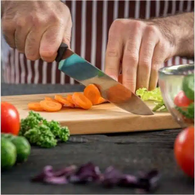 Wooden Vegetable Cutting Board with Stainless Steel Handle (Brown, 20x15 cm)