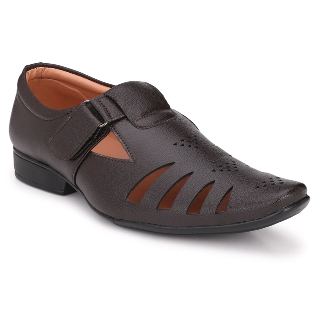 Sandals for Men (Brown, 6)