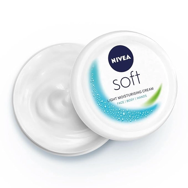 Nivea Soft Light Face Moisturizer (200 ml)