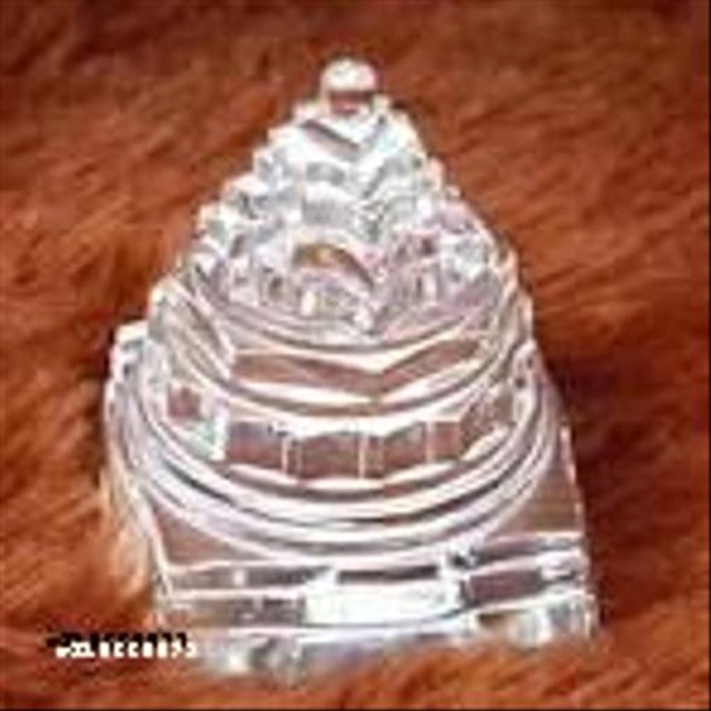 Crystal Saftik Shree Yantra (White)