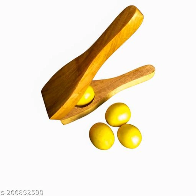 Wooden Lemon Squeezer (Yellow)