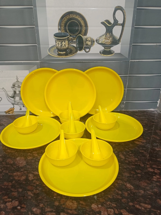 Plastic Dinner Set (Yellow, Set of 18)