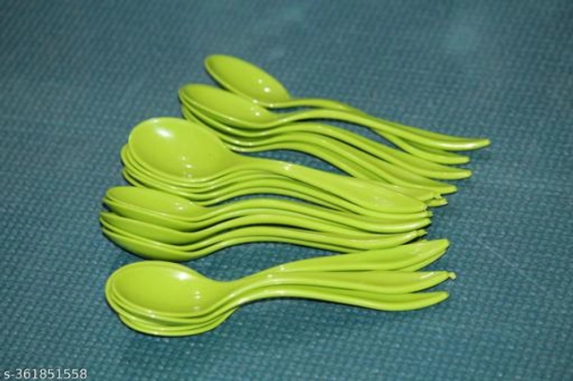 Plastic Table Spoons (Green, Pack of 20)