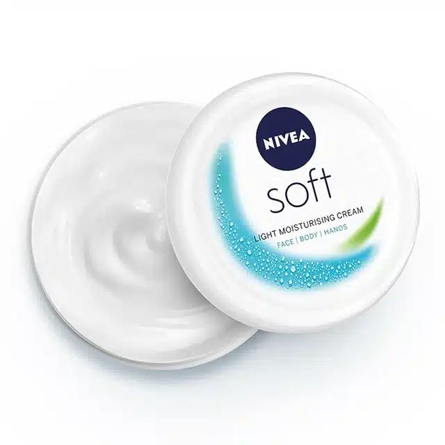 Nivea Soft Light Moisturizer (200 ml)