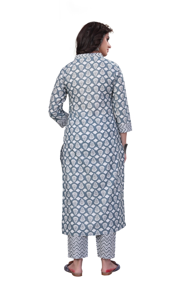 Cotton Blend Solid Kurta with Bottomwear for Women (Blue, S)