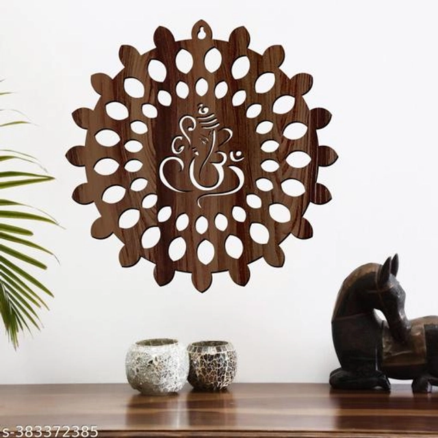 Wooden Wall Decor Hanging (Brown)