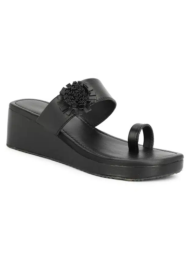 Heels for Women (Black, 4)