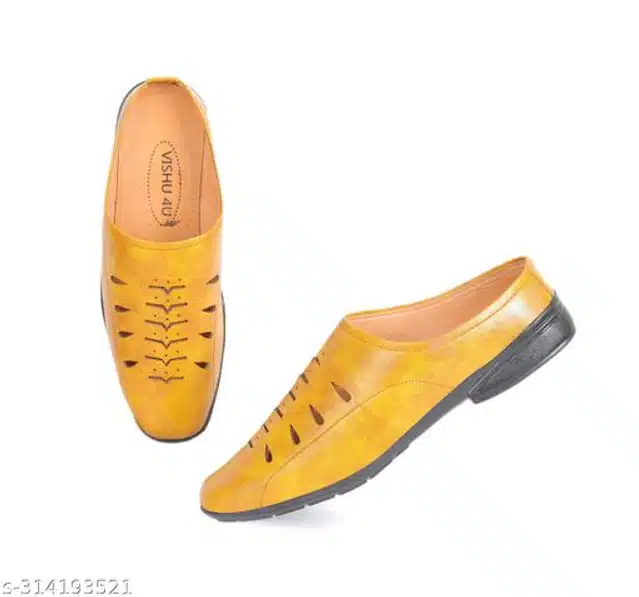 Sandals for Men (Light Tan, 6)