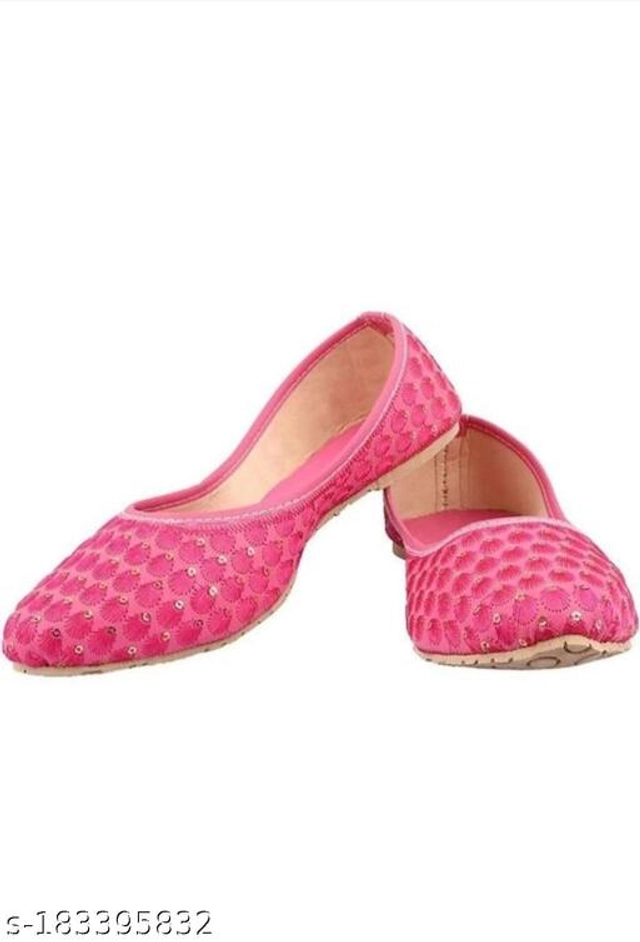 Juttis for Women (Pink, 4)