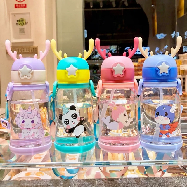 Cartoon Theme Sipper Water Bottle for Kids (Multicolor, 600 ml)