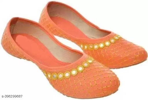 Juttis for Women (Peach, 4)