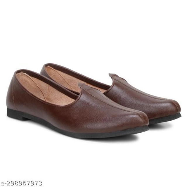 Mojaris for Men (Brown, 6)