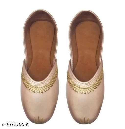 Juttis for Women (Gold, 6)