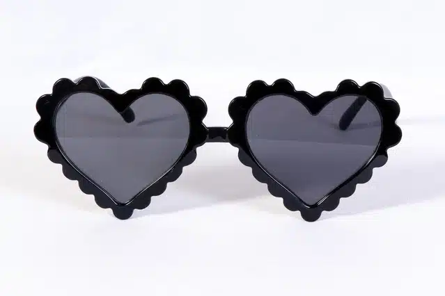 UV Protected Heart Shaped Sunglasses for Kids (Multicolor, 5-10 Years)