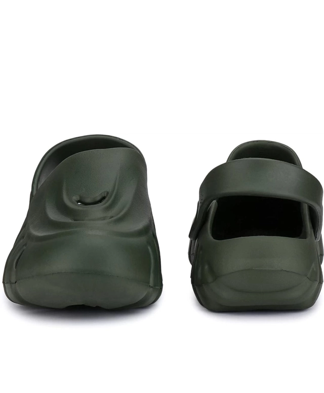 Clogs for Men (Green, 6)