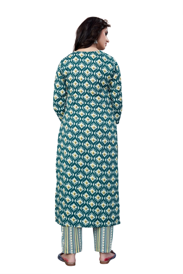 Cotton Blend Solid Kurta with Bottomwear for Women (Green, S)