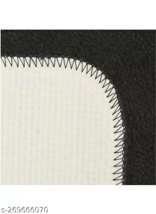 Rectangular Handmade Rug (Black, 60x40 cm)