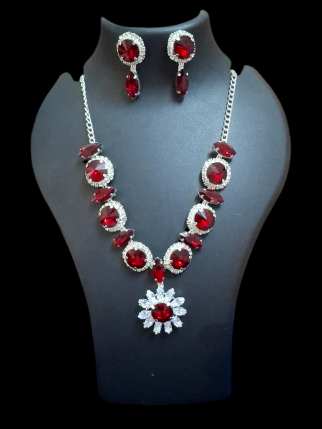 Alloy Crystal Necklace with Earrings for Women (Maroon)