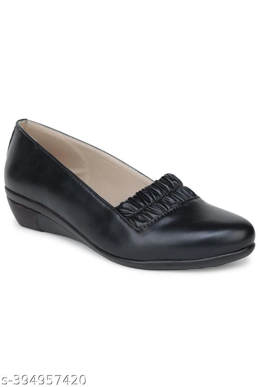 Juttis for Women (Black, 3)