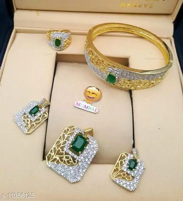 Jewellery Set for Women (Golden)