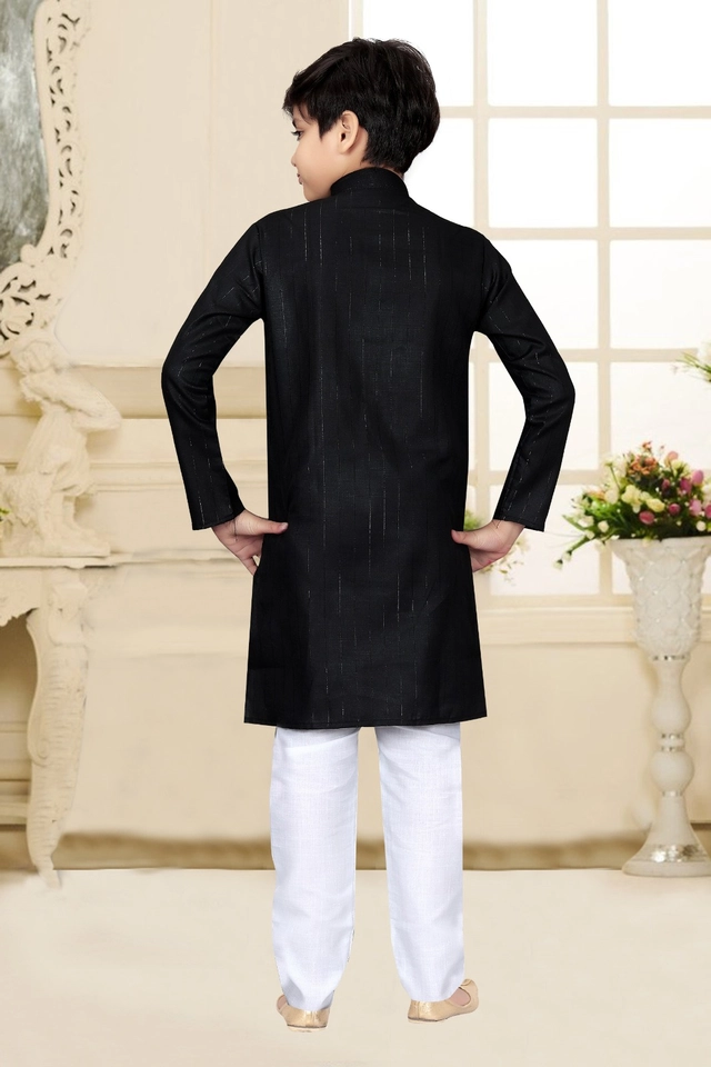 Cotton Full Sleeves Kurta with Pyjama for Boys (Black & White, 3-5 Years)