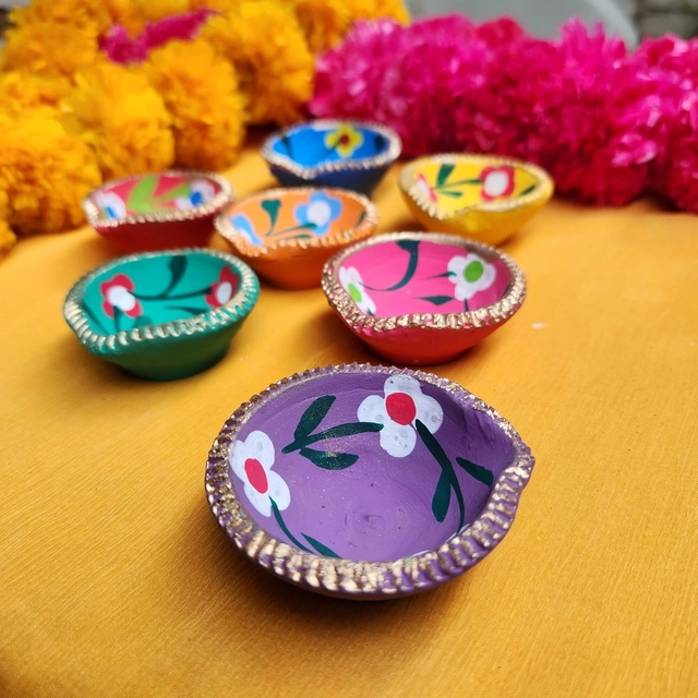 Natural Clay Handcrafted Diya (Multicolor, Pack of 6)